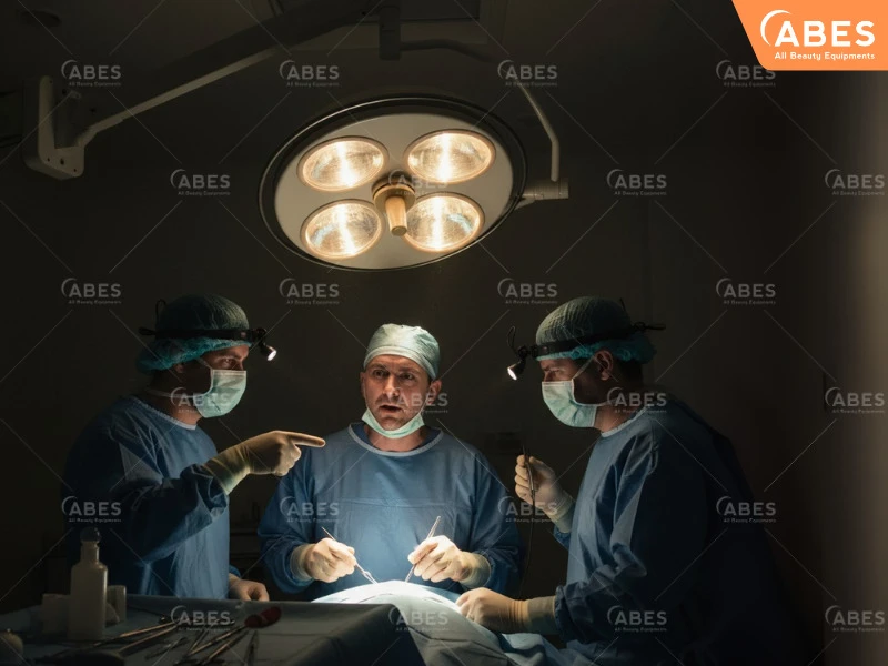 Lựa chọn đèn mổ treo tường kém chất lượng có thể gây ra nhiều hậu quả nghiêm trọng