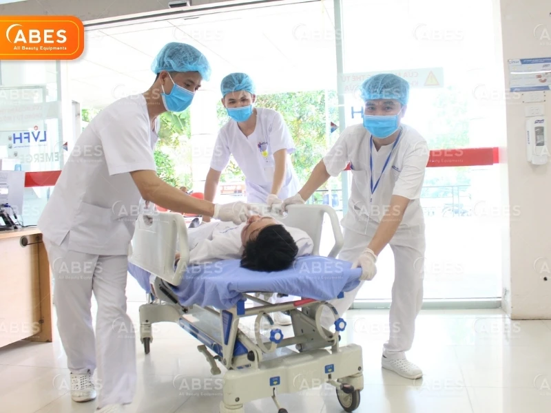 Băng ca cứu thương là phương tiện để vận chuyển bệnh nhân an toàn và nhanh chóng